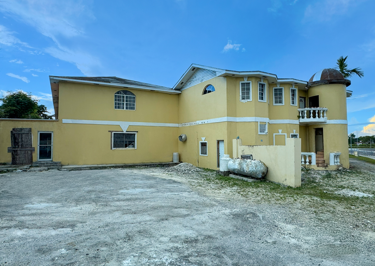 University Drive Commercial